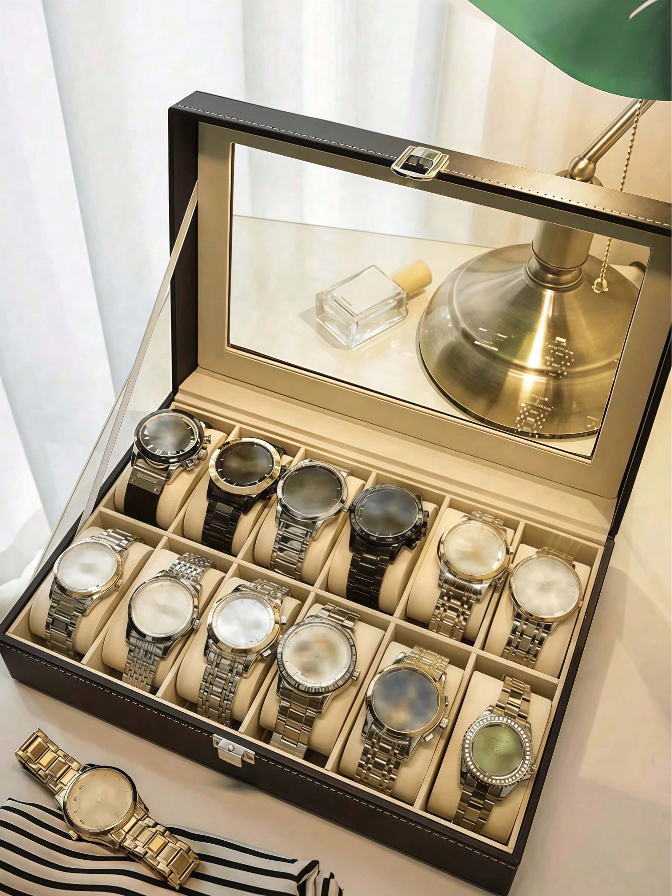 Skórzane pudełko na zegarki z  – Jewelry Organizer Watches recenzja i cena